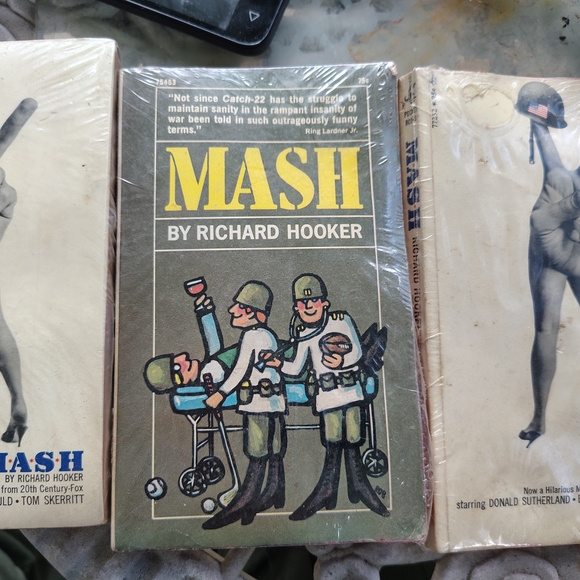MASH by - Classic Military Humor Book - Picture 1 of 9